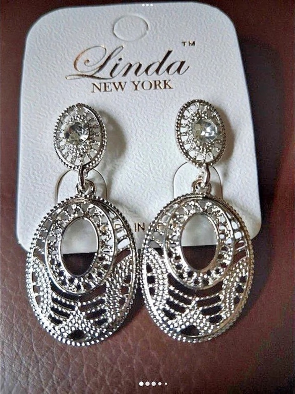 Linda New York Crystal Filigree Drop Earrings in Silver NWT